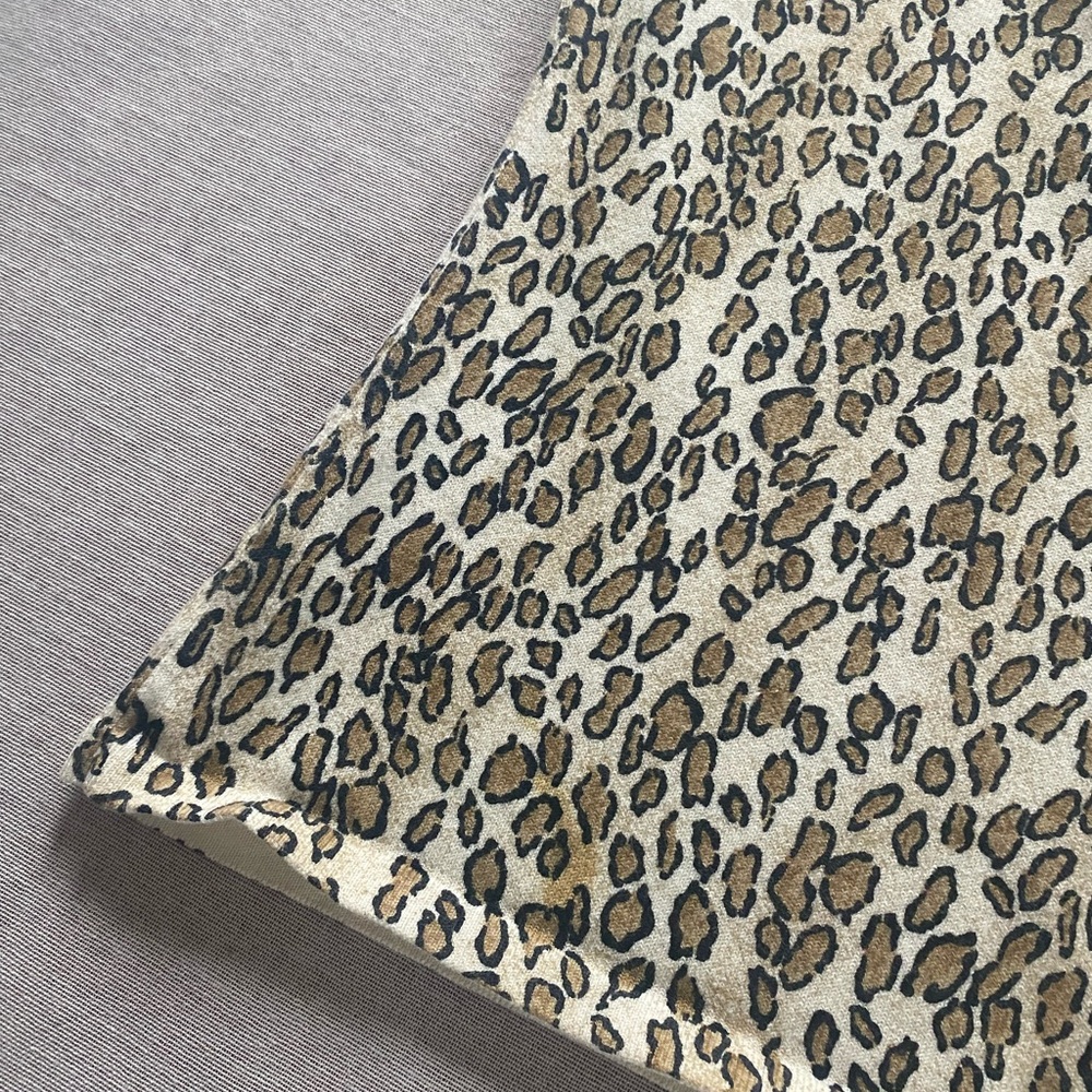 Liz Claiborne leopard print cardigan. - Picture 11 of 11